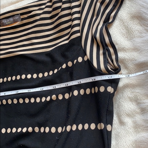 A Pea in a pond maturity midi dress - Picture 6 of 9